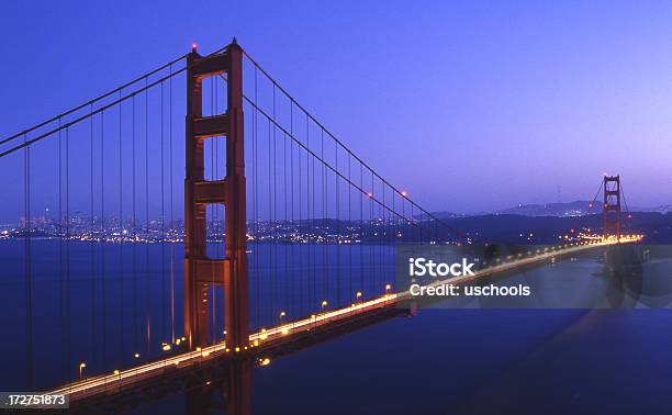 Foto de Ponte Golden Gate No Pôrdosol e mais fotos de stock de Arquitetura - Arquitetura, Cidade, Destino turístico