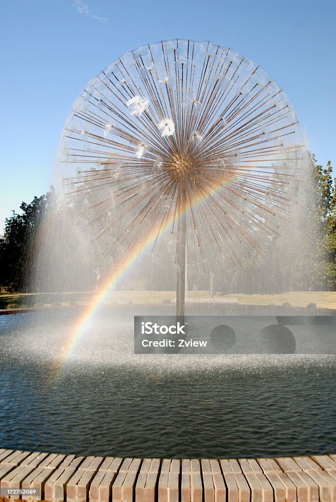 吹きかける球形噴水、レインボー - テキサス州 ヒューストンのロイヤリティフリーストックフォト