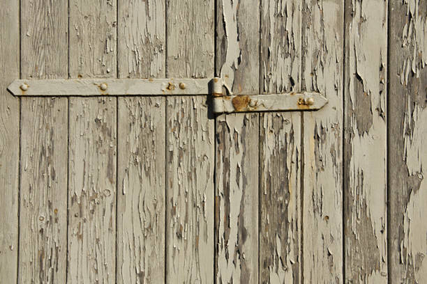 istock barn hinge on wooden door 172752187