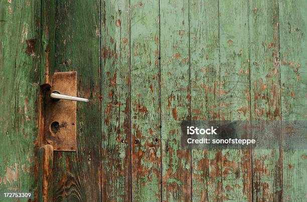 Photo libre de droit de Vieille Porte En Bois banque d'images et plus d'images libres de droit de Antiquités - Antiquités, Architecture, Art