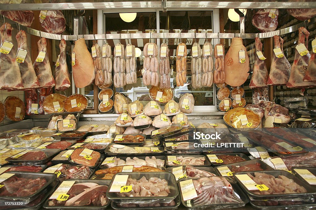 Los carniceros almacenar frontal - Foto de stock de Alimento libre de derechos