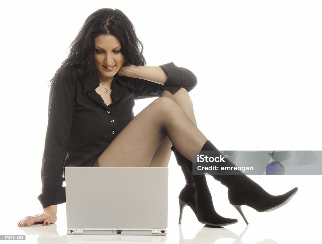 Laptop e Sexy pernas - Foto de stock de Adulto royalty-free