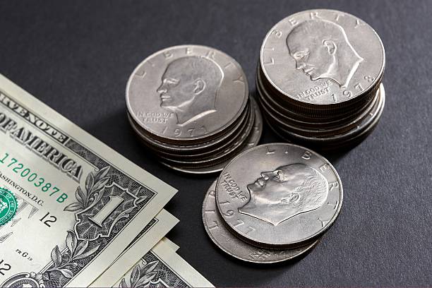 sterty srebrny dolar - federal building currency dollar sign commercial activity zdjęcia i obrazy z banku zdjęć