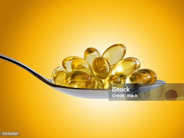 Omega 3 Per Te - Fotografie stock e altre immagini di Antirughe - Antirughe, Vitamina E, Integratore vitaminico