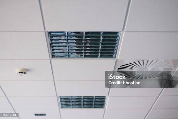 Bürodecke Stockfoto und mehr Bilder von Büro - Büro, Klimaanlage, Lüftungsöffnung