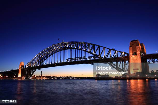 Puente Del Puerto De Sydney Al Atardecer Foto de stock y más banco de imágenes de Anochecer - Anochecer, Arquitectura, Australia