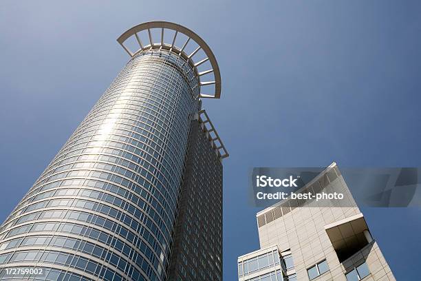 Wolkenkratzer In Frankfurt Stockfoto und mehr Bilder von Architektur - Architektur, Aufnahme von unten, Außenaufnahme von Gebäuden