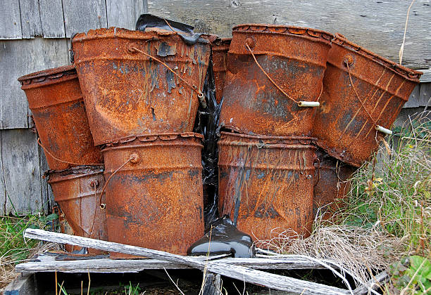 Tarson Bucket Tar Bucket Stock Photos, Pictures & Royalty-Free Images - iStock