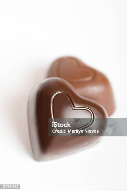 Dos De Corazones Foto de stock y más banco de imágenes de Amor - Sentimiento - Amor - Sentimiento, Chocolate, Color - Tipo de imagen