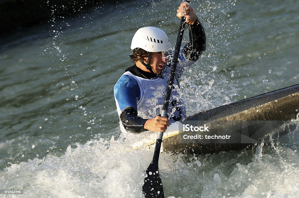 Piragüista de whitewater - Foto de stock de Accesorio de cabeza libre de derechos