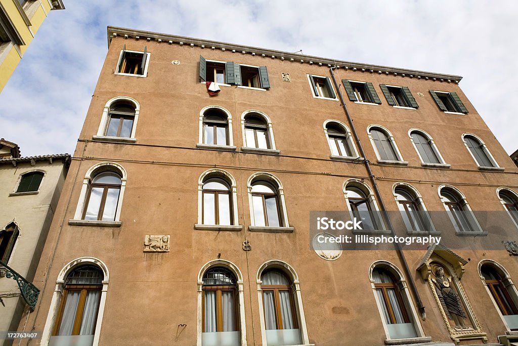 Apartment Building en Venecia Italia - Foto de stock de Aire libre libre de derechos