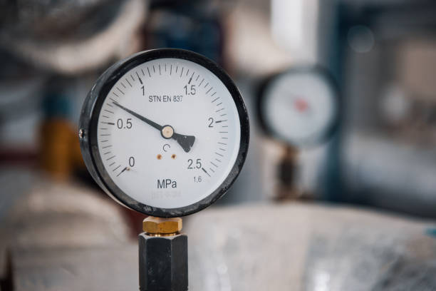 istock Pressure Gauge Close-Up 1727643237