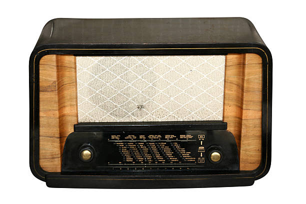 istock Antique radio 172766308