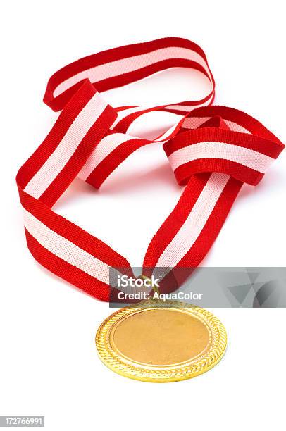 Photo libre de droit de Médaille Dor banque d'images et plus d'images libres de droit de Médaille - Récompense - Médaille - Récompense, Faire la course, Sport