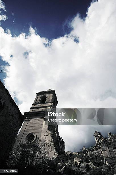 Photo libre de droit de Ville Fantôme banque d'images et plus d'images libres de droit de A l'abandon - A l'abandon, Antihygiénique, Chemin de terre