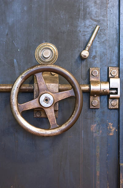 跳馬 - old fashioned antique lock machine part ストックフォトと画像