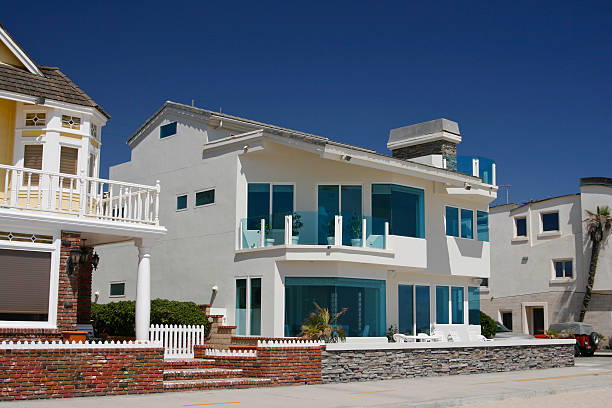 am strand wohnzimmer - newport beach california orange county house stock-fotos und bilder