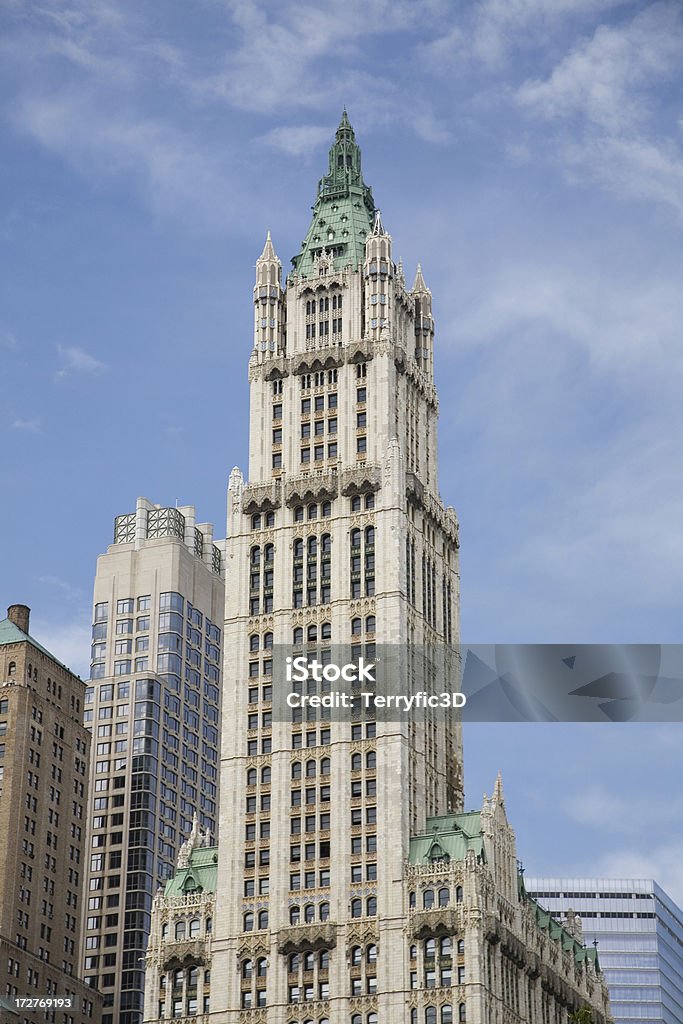 Fachada del edificio Woolworth de la ciudad de Manhattan, ciudad de Nueva York - Foto de stock de Edificio Woolworth libre de derechos