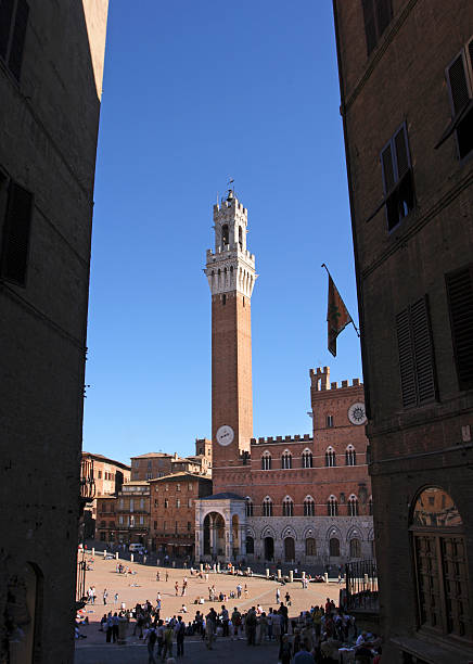 istock Siena's Piazza del Campo 172770316
