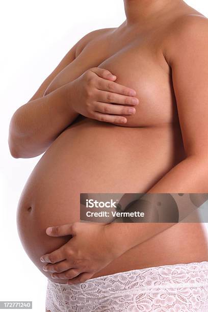 Photo libre de droit de Jeune Femme Enceinte banque d'images et plus d'images libres de droit de Abdomen - Abdomen, Adulte, Affectueux