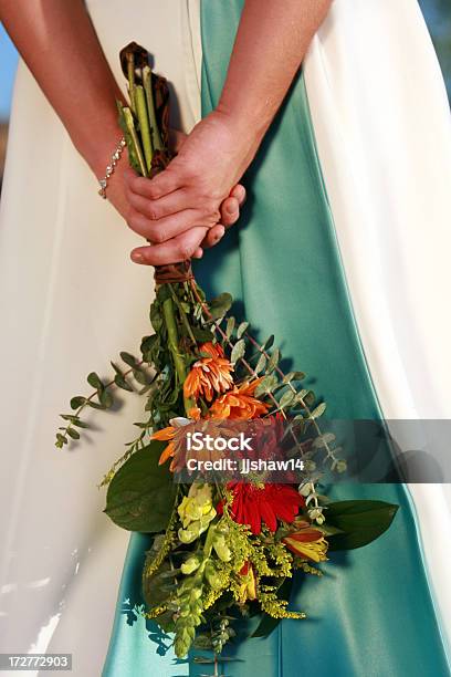 Casamento Flores - Fotografias de stock e mais imagens de Adulto - Adulto, Amarelo, Amor