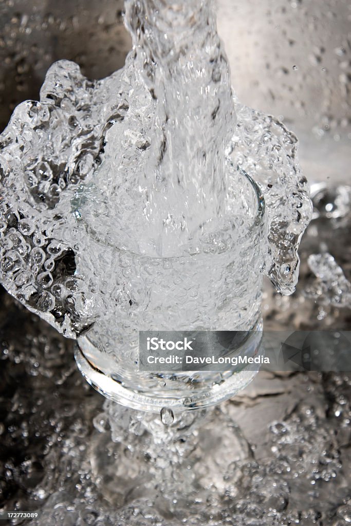 Вода Изобилие - Стоковые фото Вертикальный роялти-фри