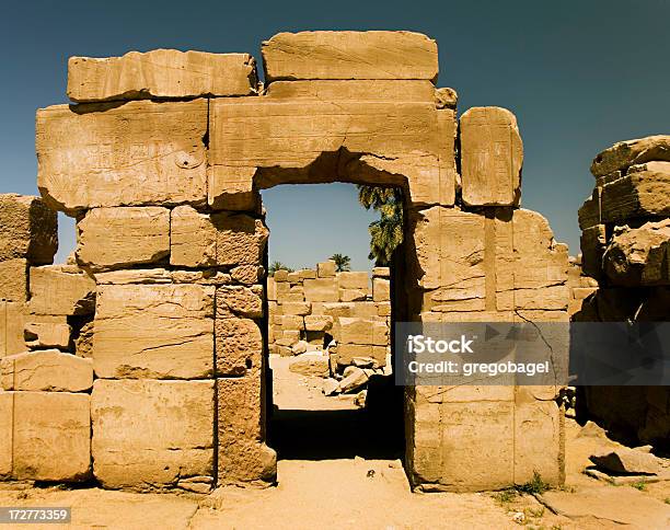 Puerta Del Templo Foto de stock y más banco de imágenes de Egipto - Egipto, Cultura egipcia, Portal