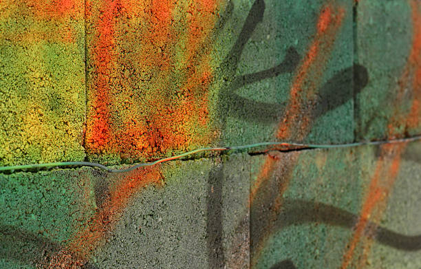 ярко цветные граффити фон - tribal art art cool graffiti стоковые фото и изображения