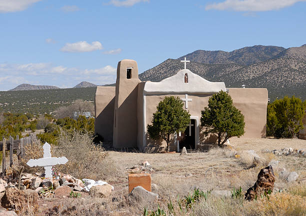 istock Old Church in New Mexico 172775218