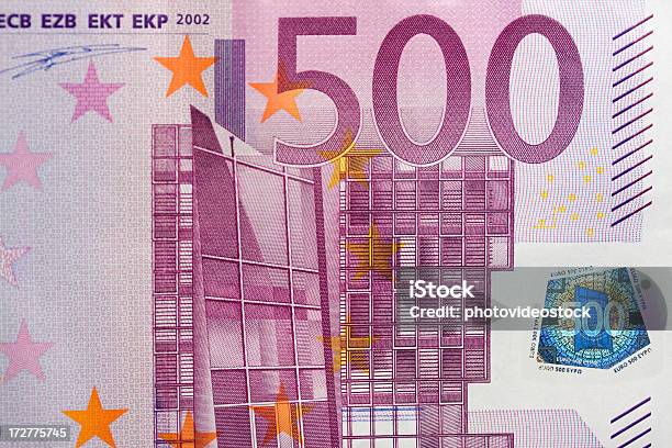 Billete De Quinientos Euros Con Holograma Foto de stock y más banco de imágenes de Billete de banco de quinientos euros - Billete de banco de quinientos euros, Billete de banco, Holograma