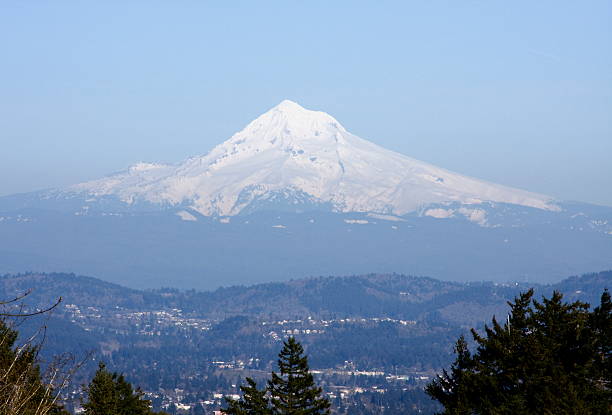 istock Mt Hood over Portland 172776649