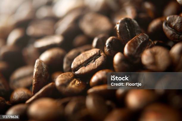 Kaffee Kaffeebohnen Hintergrund Stockfoto und mehr Bilder von Ausgedörrt - Ausgedörrt, Bildhintergrund, Bildschärfe