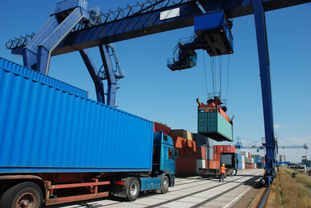 istock Shipping of containers 172780316