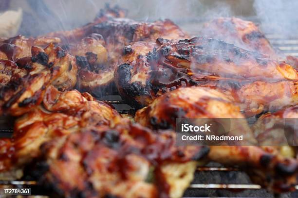 구운 치킨 구운 치킨에 대한 스톡 사진 및 기타 이미지 - 구운 치킨, 굽기, 닭고기
