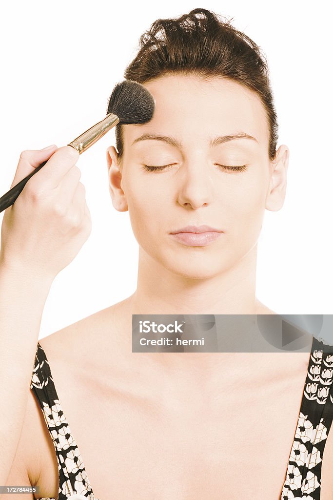 make-up-Puder instrusction - Lizenzfrei Attraktive Frau Stock-Foto