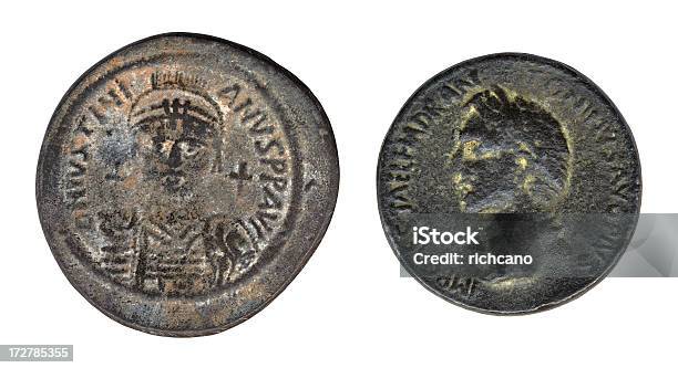Roman Monedas Foto de stock y más banco de imágenes de Moneda - Moneda, Romano, Antiguo