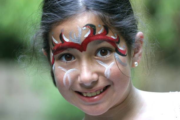 istock Girl in makeup 172785684