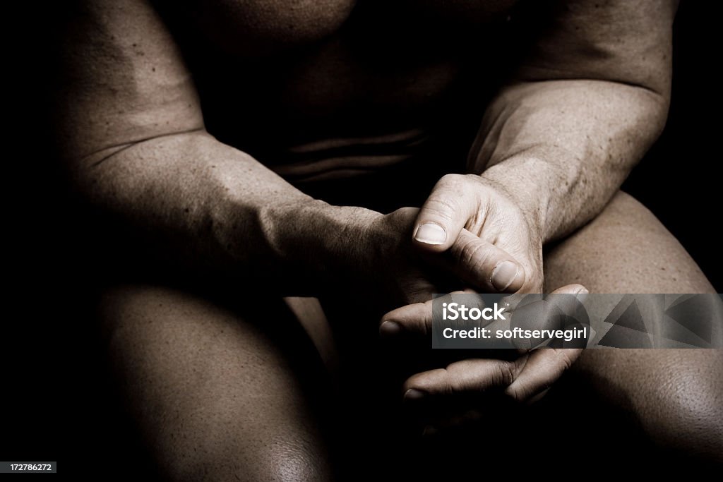 Männliche's Hands - Lizenzfrei Menschliches Bein Stock-Foto