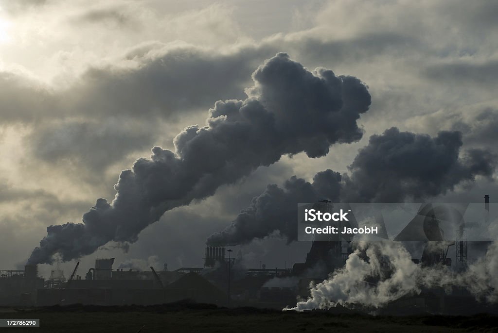 Problemas medioambientales - Foto de stock de Incinerador libre de derechos