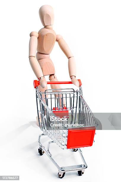 Dummy Empurrando Um Carrinho De Compras - Fotografias de stock e mais imagens de Adulto - Adulto, Atividade Comercial, Boneca