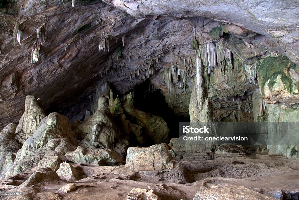 Пещера - Стоковые фото Без людей роялти-фри