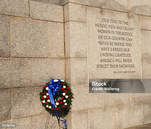 Венок На Вторая Мировая Война Мемориал В Вашингтоне Округ Колумбия — стоковые фотографии и другие картинки Американская культура
