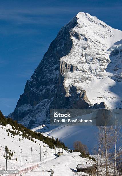 Viajes Eiger North Face Foto de stock y más banco de imágenes de Aire libre - Aire libre, Alpes Bernese, Alpes Europeos