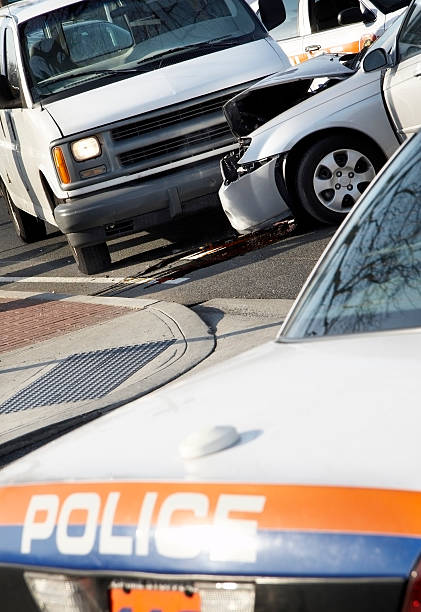 istock Car accident with police on the scene 172789111
