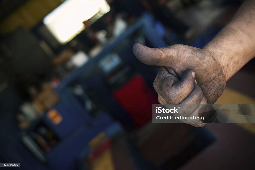 Sale Pouce levé - Photo de Antihygiénique libre de droits