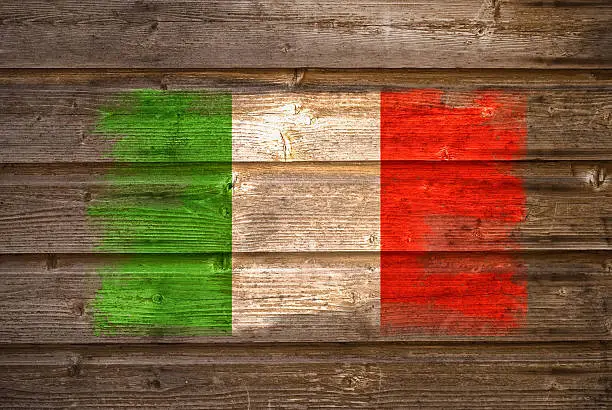Italien flag on wood