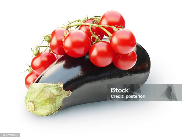 Tomaten Mit Aubergine Stockfoto und mehr Bilder von Aubergine - Aubergine, Clipping Path, Fotografie