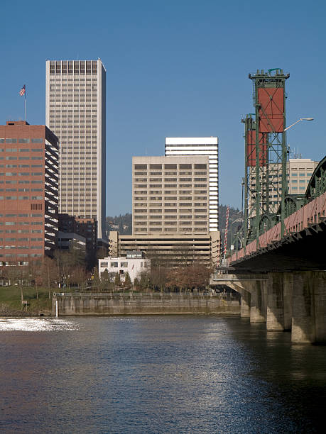istock portland oregon and hawthorne bridge 172791554