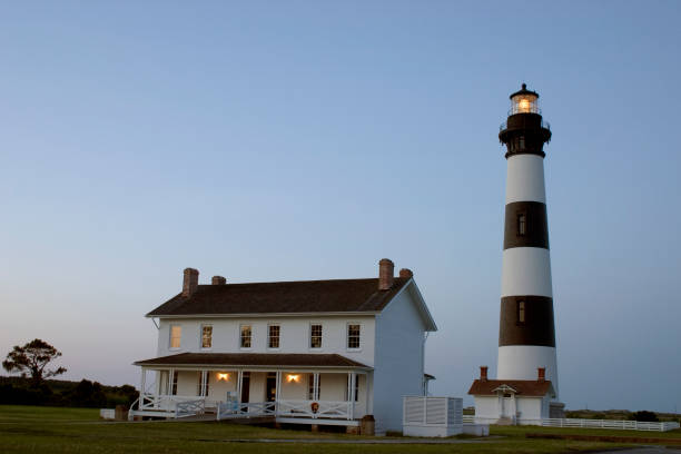 istock Bodie Island Lighthouse And Keepers Quarters 172791578