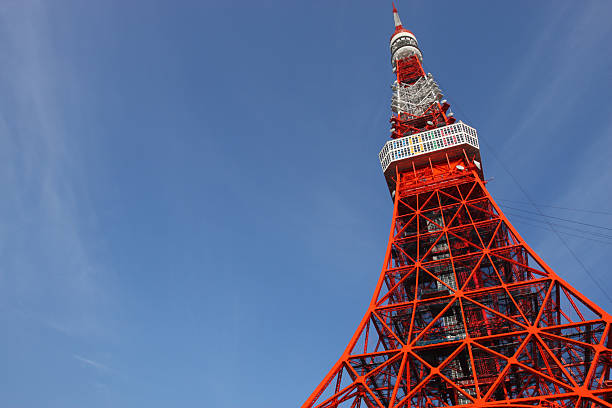 башня токио - tokyo tower shinjuku ward tokyo prefecture communications tower стоковые фото и изображения